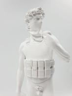 NO RESERVE Medicom Toy x Brandalism - Banksy x Brandalism x, Antiek en Kunst