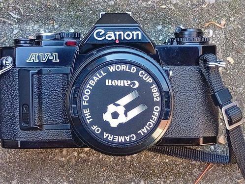Canon AV-1 + FD 1,8/50mm + Tokina 28mm + 80-200mm + acc. |, Audio, Tv en Foto, Fotocamera's Analoog