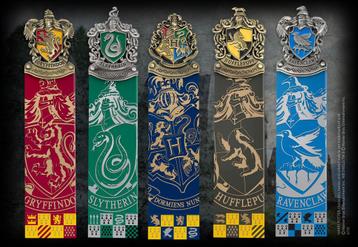 Harry Potter Hogwarts Crest Set van 4 Bladwijzers beschikbaar voor biedingen