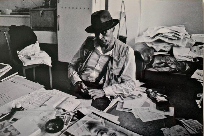 Roger Fritz (1936-2021) - Joseph Beuys (studio), Antiek en Kunst, Kunst | Designobjecten