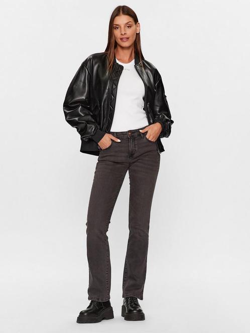 -56% Wrangler  Wrangler Bootcut mars  maat 28-32, Kleding | Dames, Spijkerbroeken en Jeans, Zwart, Nieuw, Verzenden