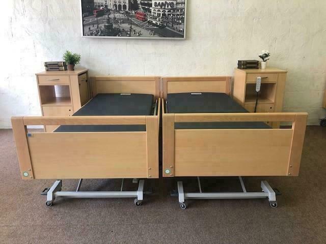 ZGAN. 2 Twee persoons hoog laag bed zorgbed verpleegbed, Huis en Inrichting, Slaapkamer | Bedden, Overige maten, Overige maten