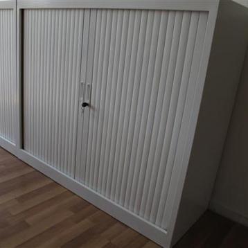 (MDK-103209) Kwadrant roldeurkast wit, 105 cm hoog nieuw beschikbaar voor biedingen
