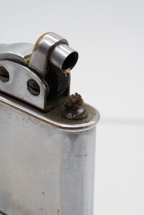 Le Follet - Vintage French Petrol Lighter Le Follet 1-1 –, Verzamelen, Rookartikelen, Aanstekers en Luciferdoosjes