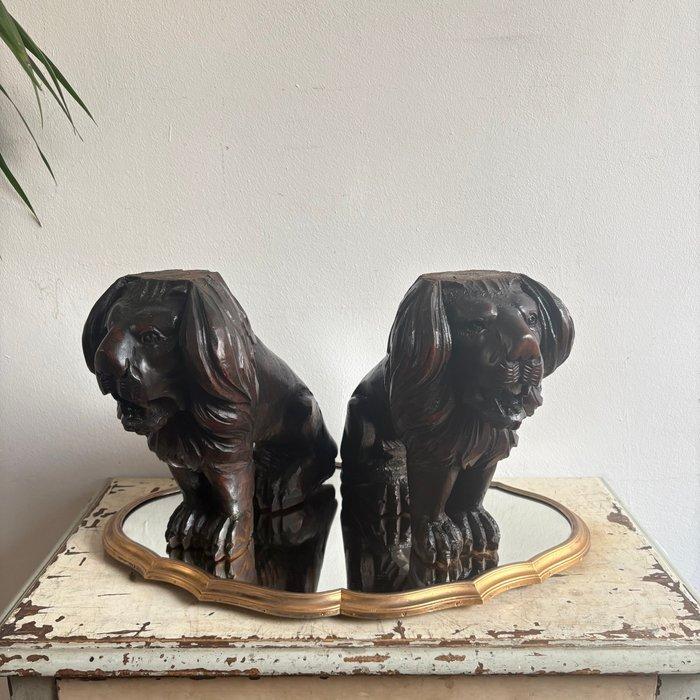 sculptuur, Leoni - 30 cm - Walnoot - 1850, Antiek en Kunst, Antiek | Keramiek en Aardewerk