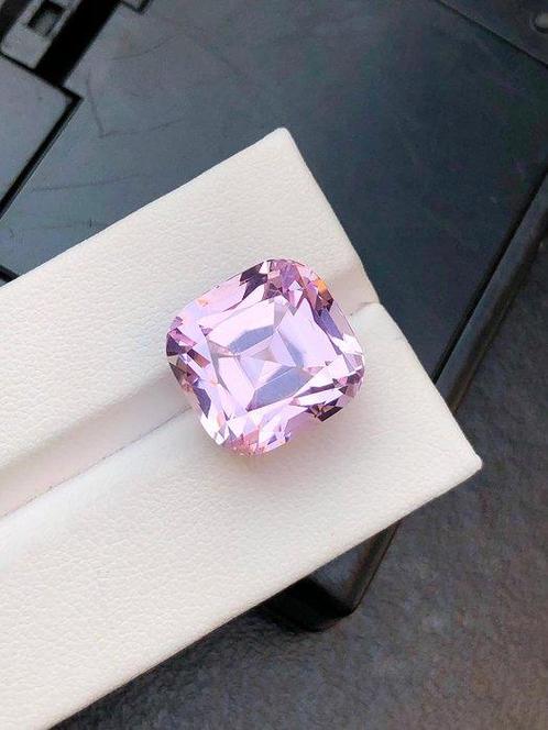 Zonder Minimumprijs Kunziet - 17.39 ct - nternational, Sieraden, Tassen en Uiterlijk, Edelstenen