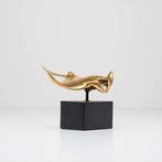 sculptuur, NO RESERVE PRICE - Sculpture Manta Ray on a Base