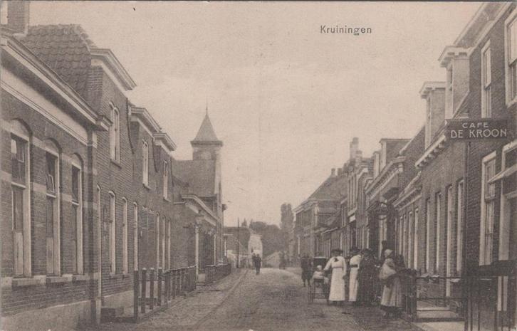 KRUININGEN - Café De Kroon. Hoofdstraat, Verzamelen, Ansichtkaarten | Nederland