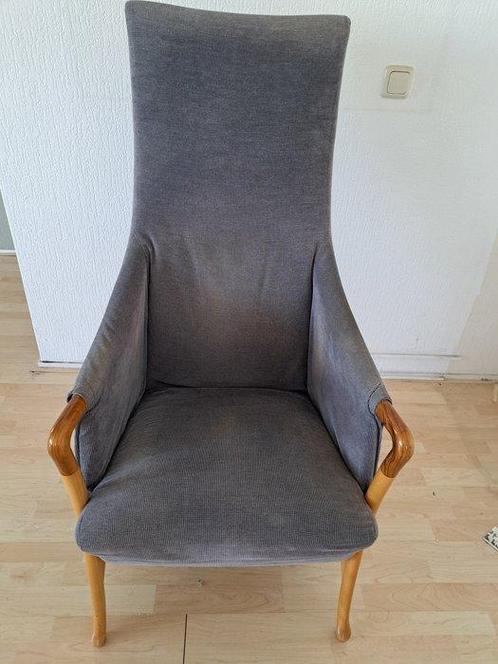 Giorgetti - Progetti 63240 - Fauteuil - Hout, Textiel, Antiek en Kunst, Antiek | Meubels | Stoelen en Banken