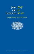 Half in de zee 9789021442204 Joke van Leeuwen, Boeken, Verzenden, Zo goed als nieuw, Joke van Leeuwen