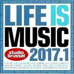cd - Various - Life Is Music 2017.1, Zo goed als nieuw, Verzenden