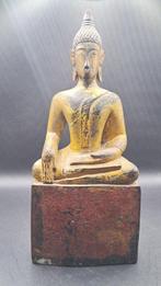 Buddha Shakyamuni in legno laccato e dorato – Birmania