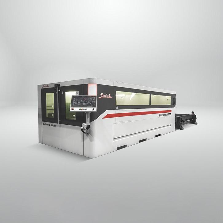 Plaatlaser fiber-lasersnijmachine BAYKAL BLE-PRO 3000x1500, Zakelijke goederen, Machines en Bouw | Metaalbewerking