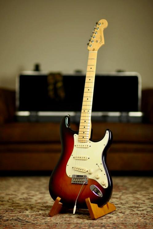 Fender American Standard Stratocaster MN 2012 | Sunburst, Muziek en Instrumenten, Snaarinstrumenten | Gitaren | Elektrisch