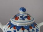 Kangxi (1662-1722) - Theepot (2) - Een zeer mooi zesdelig, Antiek en Kunst