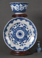 Kangxi (1662-1722) - Kop en schotel - Ruyi, Chrysanthemum,