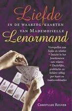 Boek Liefde in de waarzegkaarten van Mademoiselle Lenormand, Verzenden, Zo goed als nieuw