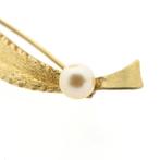 Gouden broche als veer met parel (veer broche) (veer broche), Sieraden, Tassen en Uiterlijk, Broches, Ophalen of Verzenden, Gebruikt
