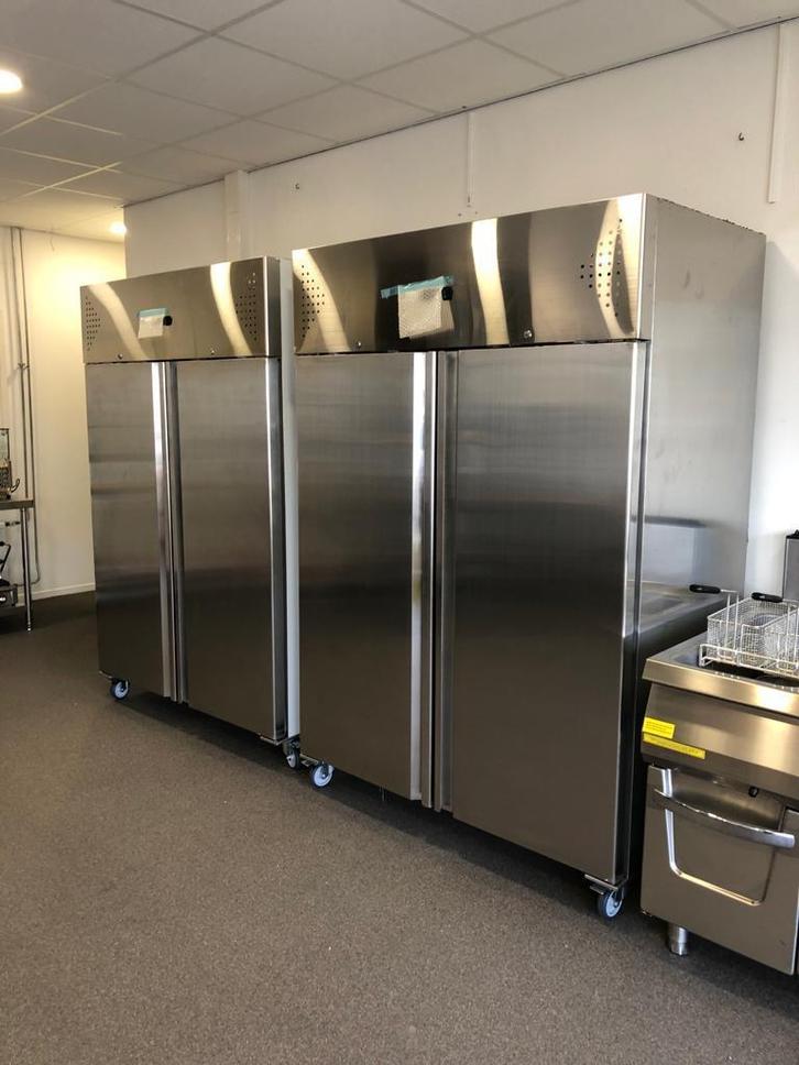 Diepvries horeca rvs 1200l wielen, Zakelijke goederen, Horeca | Keukenapparatuur, Nieuw in verpakking, Koelen en Vriezen, Verzenden