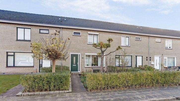 Te huur: Huis Brucknerstraat in Almelo, Huizen en Kamers, Huizen te huur, Overijssel