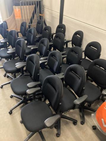Verschillende merken refurbished bureaustoelen te koop beschikbaar voor biedingen