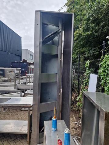 Afzuigkap 300x90x60 lxdxh in cms beschikbaar voor biedingen