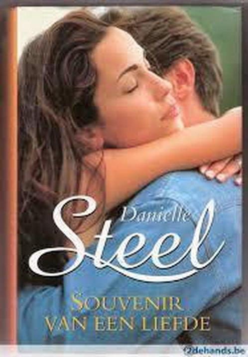 Souvenir van een liefde 9789051082593 Danielle Steel, Boeken, Overige Boeken, Gelezen, Verzenden