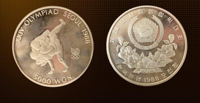 Zuid-Korea. 5000 Won 1988 (Zonder minimumprijs), Postzegels en Munten, Munten | Europa | Niet-Euromunten