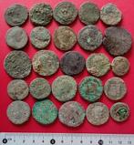 Romeinse Rijk Lot of 50 uncleaned large Æ Roman coins incl.: