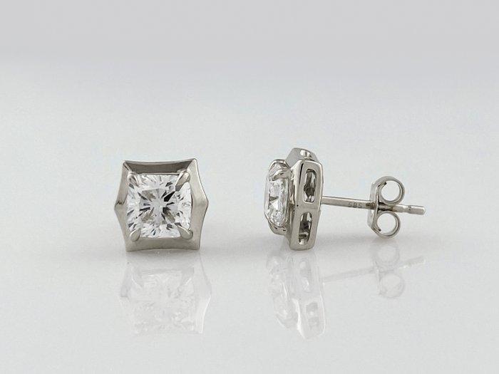 Oorbellen - 14 karaat Witgoud - 2.15ct. tw. Diamant, Sieraden, Tassen en Uiterlijk, Oorbellen