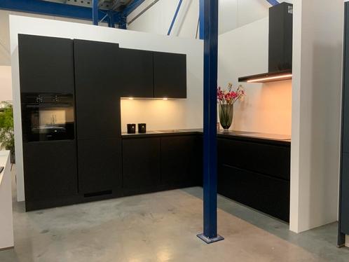 Complete Keuken compleet geleverd NIEUW op maat ROULE, Huis en Inrichting, Keuken | Complete keukens, Nieuw, Greeploos, Met kookeiland