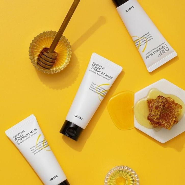 COSRX Ultimate Moisturizing Honey Spa Mask - 60ml, Sieraden, Tassen en Uiterlijk, Uiterlijk | Gezichtsverzorging, Verzorging, Nieuw