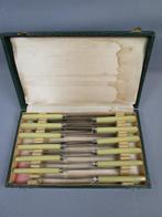 Bestekset - 12 messen / 23,3 cm - Art Deco - Bakeliet -