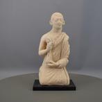 Gandhara Gips Een stucfiguur van een monnik, Gandhara - 31.5, Verzamelen, Mineralen en Fossielen