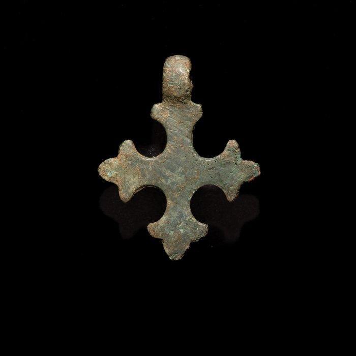 Viking periode Brons Cross pendant - 30 mm (Zonder, Antiek en Kunst, Antiek | Overige Antiek