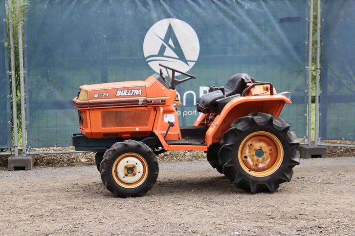 Veiling: Minitractor Kubota B1-14 Bulltra Diesel 14.5pk, Zakelijke goederen, Agrarisch | Tractoren, Gebruikt, Overige merken, tot 2500