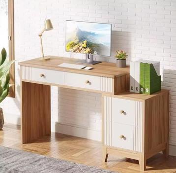 Houten Bureau met 4 Lades – Modern en met Opbergruimte beschikbaar voor biedingen