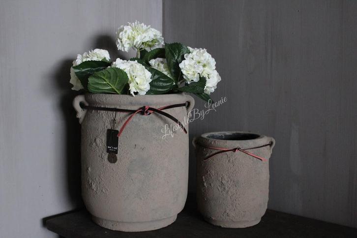 Brynxz stenen pot Rustic 2 ears rope 22 x 20 cm, Huis en Inrichting, Woonaccessoires | Vazen, Nieuw, Ophalen of Verzenden