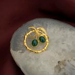 22 Krt. Gouden broche met chrysopraas | Exclusief/Vintage, Gebruikt, Overige kleuren, Ophalen of Verzenden, Met edelsteen