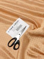 Oro di Siena – Eleganza Calda in Misto Lino Cavelli -