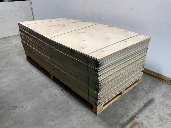 Veiling - 80x Multiplex-plaat 250x125x0,9cm, Doe-het-zelf en Verbouw, Platen en Panelen, Nieuw