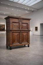 Kast - Zeeuwse kast Panelenkast, kolommenkast, rankenkast,