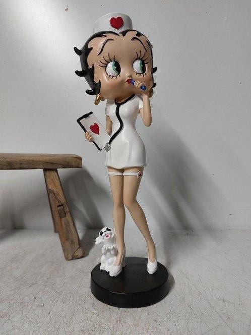 Beeld, Betty Boop as a nurse - 36 cm - polyresin, Antiek en Kunst, Kunst | Designobjecten