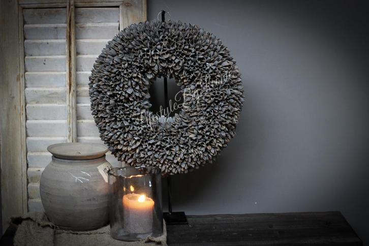 Krans Bakuli dark grey 40 cm, Huis en Inrichting, Woonaccessoires | Kransen, Nieuw, Ophalen of Verzenden