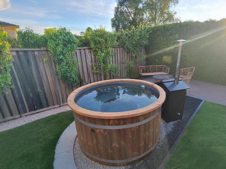 TICRA Hottub met Biokachel – duurzaam, ruim en snel warm, Tuin en Terras, Bubbelbaden en Hottubs, Vast, Nieuw, Afdekzeil, Filter