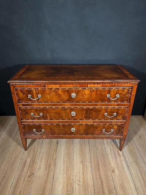 Commode - Walnoot, Antiek en Kunst, Antiek | Meubels | Stoelen en Banken