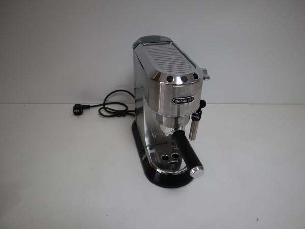 Veiling - Delonghi Dedica Style EC685.M Pistonmachine Metal, Witgoed en Apparatuur, Koffiezetapparaten