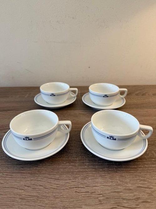 KLM Business Class four tea/coffee cups, ten sausers and, Antiek en Kunst, Antiek | Wandborden en Tegels