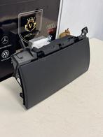 Tesla Model 3 4x4 Dual dashboard kast/handschoen kast 2019, Gebruikt