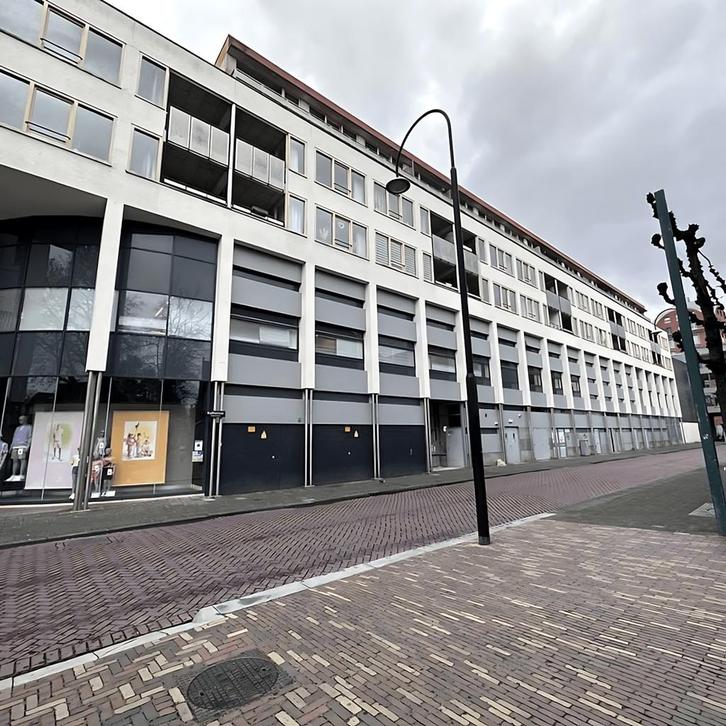 Appartement met parkeerplaats, geen huisdieren, ge..., Huizen en Kamers, Huizen te huur, Direct bij eigenaar, Appartement